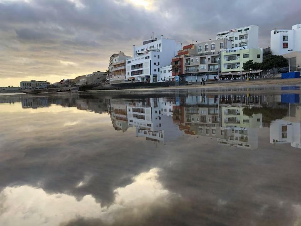 Modern Penthouse Near The Sea Apartment El Medano  Exterior photo